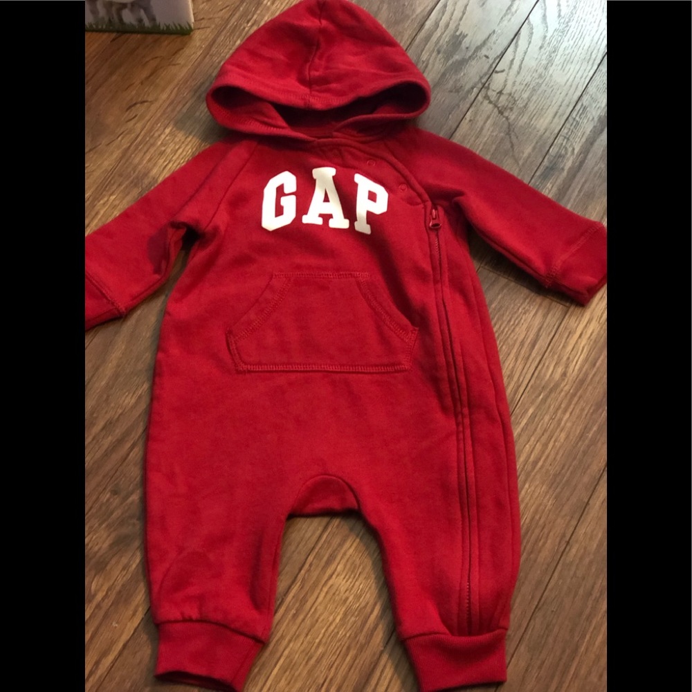 GAP unisex one piece